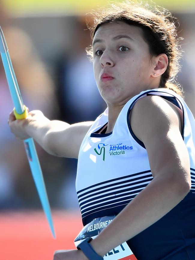 Emily McKinley (VIC) competes in the Girls U13 Javelin.