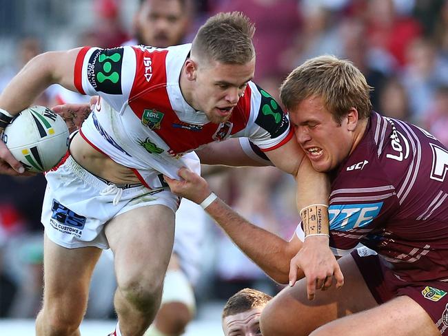 WOLLONGONG, AUSTRALIA - JULY 23: Matthew Dufty of the Dragons runs the ball during the round 20 NRL match between the St George Illawarra Dragons and the Manly Sea Eagles at WIN Stadium on July 23, 2017 in Wollongong, Australia.  (Photo by Mark Nolan/Getty Images)