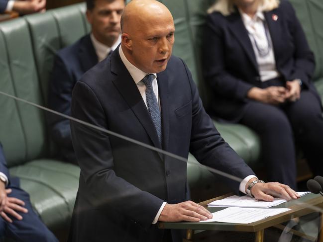 CANBERRA, AUSTRALIA - OCTOBER 27: Opposition leader Peter Dutton delivers his budget reply speech at Parliament House on October 27, 2022 in Canberra, Australia. Opposition leader Peter Dutton has outlined the Liberal party's plan for how it would deal with Australia's cost of living pressures following the Albanese government's 2022-23 Budget release on Tuesday 25 October. (Photo by Martin Ollman/Getty Images)