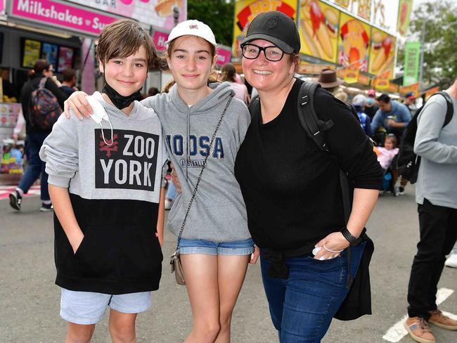 Jack, Isla and Carmen Dyle at the Ekka. Photo: Patrick Woods.