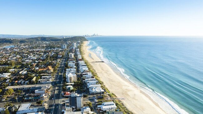 Jefferson Lane at Palm Beach.