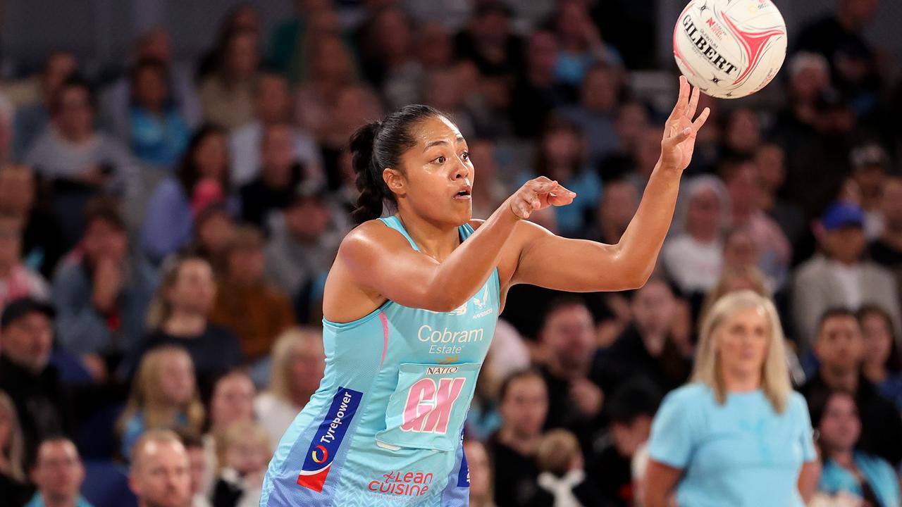 Former Diamonds defender Kristiana Manu’a in action for the Mavericks earlier this year after being drafted into the team as a training partner. Picture: Getty Images