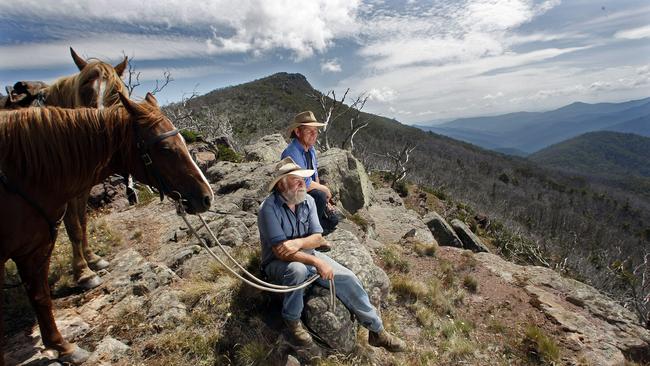 Charlie Lovick and actor Tom Burlinson in Victoria’s high country in 2011 — 30 years after the release of the original <i>Man from Snowy River </i>film.