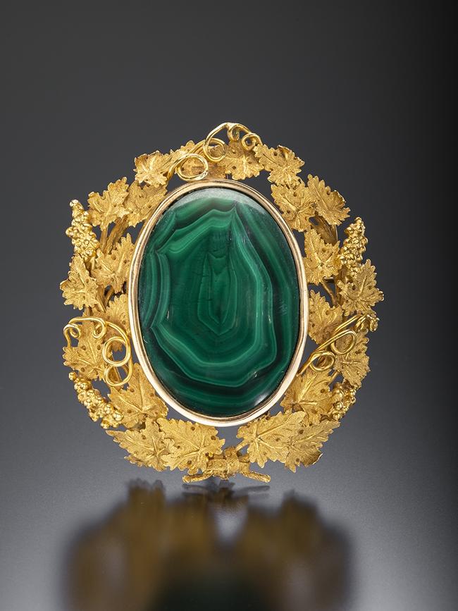 Barossa Valley gold and Burra malachite brooch, donated to the South Australian Museum by Gerard McCabe in 2012. Made by Charles Eduard Firnhaber (1805–1880).