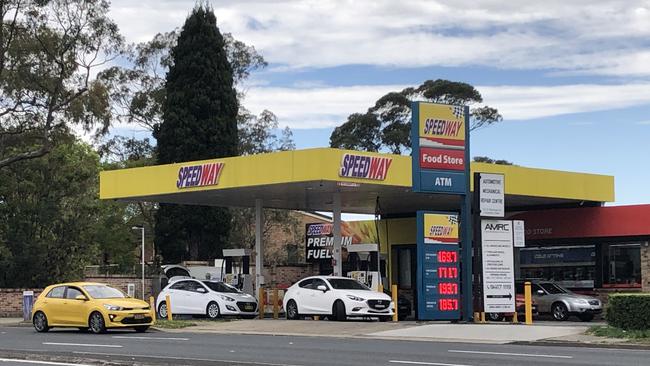 The Speedway service station on Babbage Rd, Roseville. The independent petrol chain wants to open an outlet on Pringle Ave, Belrose. Picture: Jim O’Rourke