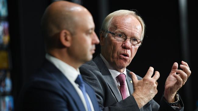 Peter Beattie defended the NRL’s process. (AAP Image/Brendan Esposito)