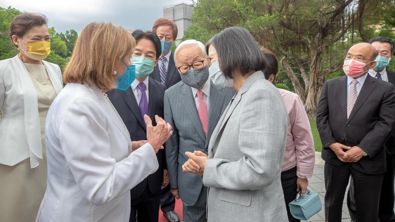 Us House of Representatives Speaker Nancy Pelosi (left) is photographed with TSMC founder Morris Chang and Taiwan president Tsai Ing-wen. Source: Facebook