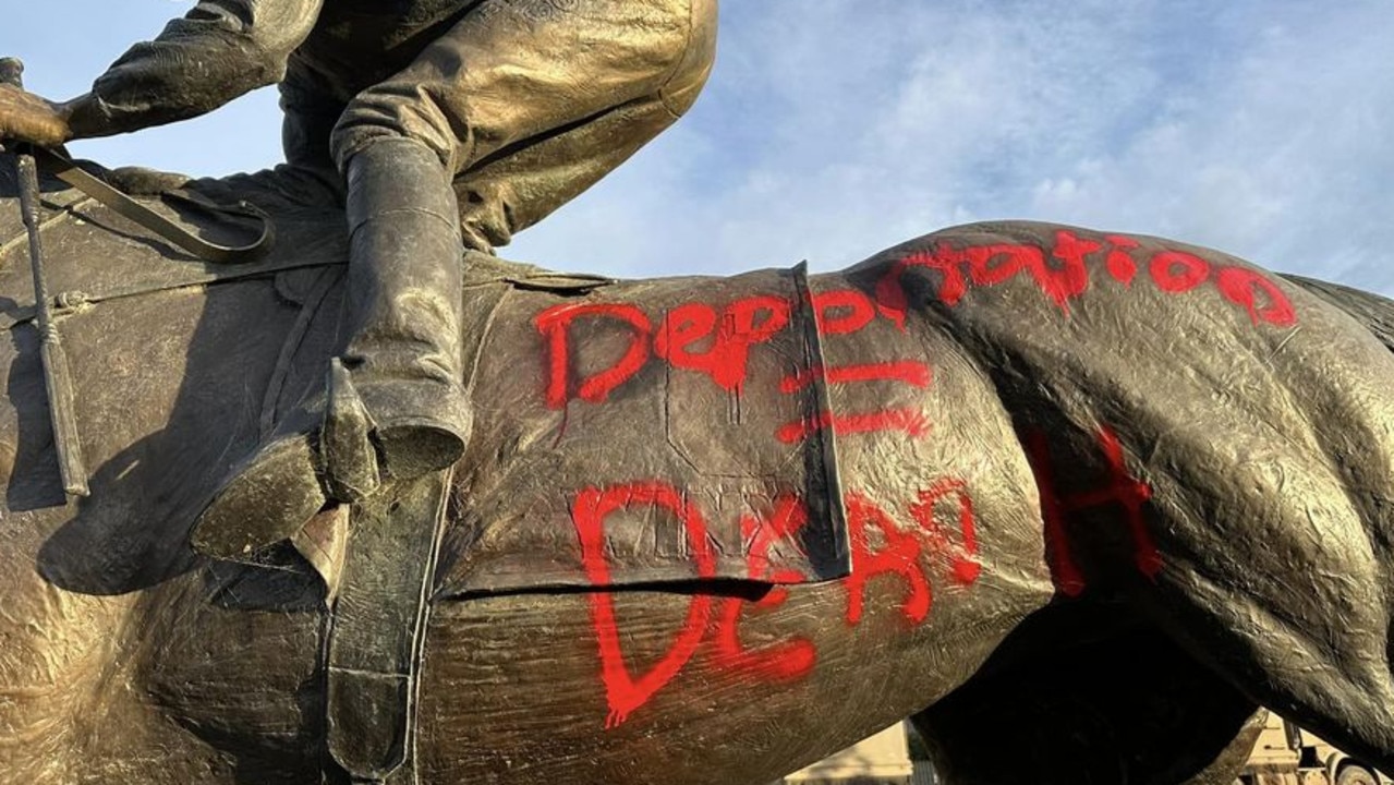 Iconic statue defaced before PM speech