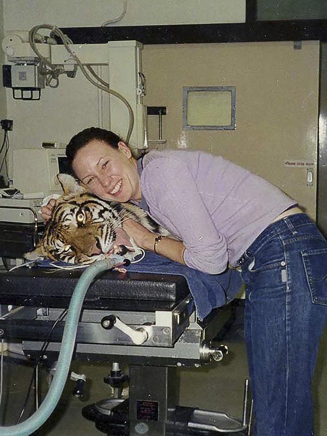 Justine Ruszczyk undertaking work experience at Taronga Zoo.