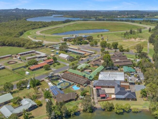 A property with 15 horse stables and a four-bedroom house in Ballina is up for sale.