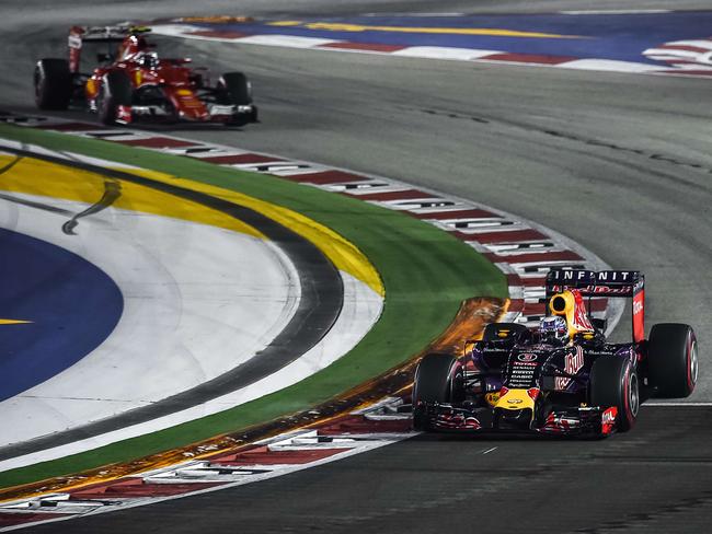 singapore-f1-results-2015-daniel-ricciardo-second-sebastian-vettel