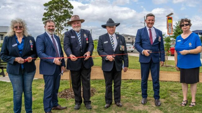 The Veterans’ Memorial Park in Murgon opens with a ribbon cutting. Photo: Gerkies Photography.