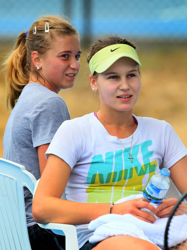 Irina Khromacheva (left) with Veronika Kudermetova.