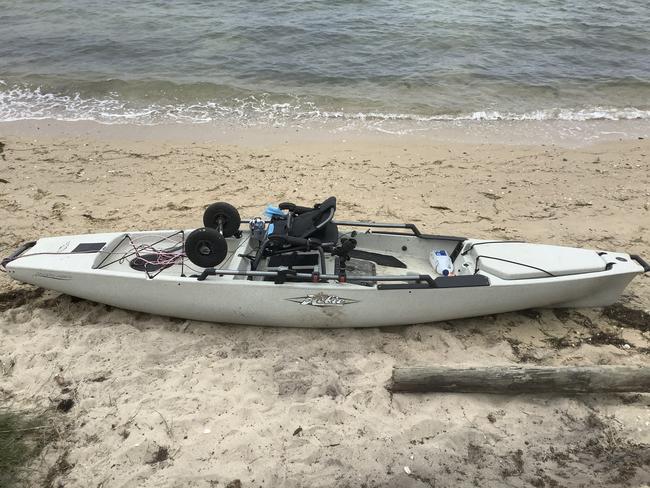 Water Police are trying to find the owner of a kayak that washed up at St Leonards beach on Easter Monday. Source: Victoria Police