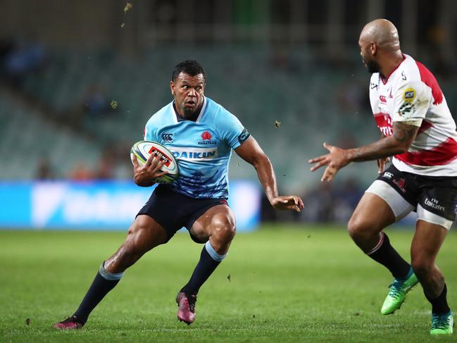 SYDNEY, AUSTRALIA - APRIL 20:  Kurtley Beale of the Waratahs runs with the ball during the round 10 Super Rugby match between the Waratahs and the Lions at Allianz Stadium on April 20, 2018 in Sydney, Australia.  (Photo by Matt King/Getty Images)