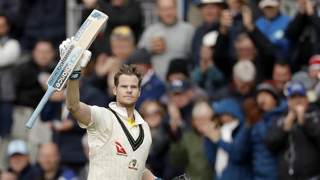 When 100 isn’t enough … Steve Smith raises his bat on dismissal for 211 against England in the fourth Test at Old Trafford. Picture: Getty Images