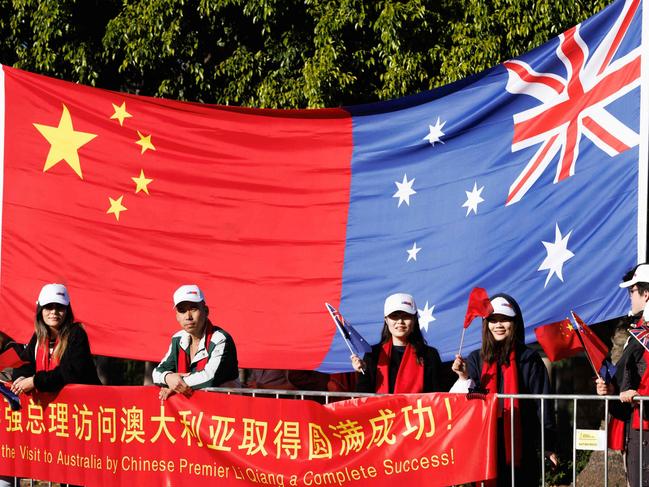 PERTH, AUSTRALIA. NewsWire Photos. JUNE 18, 2024. Members of the Australian-Chinese community await the arrival of China's Premier Li Qiang and Australian Prime Minister Anthony Albanese to Kings Park before an Australia-China CEO Roundtable in Perth on June 18, 2024. Picture: NewsWire Photos/ Richard Wainwright/ POOL