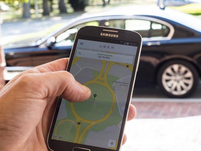 Sydney Airport has reversed its ban on UberX drivers at its doemstic terminals.