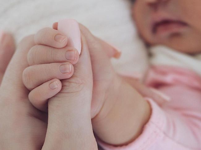 Kylie Jenner posts the first picture of her new daughter, Stormi.Picture: Instagram @kyliejenner