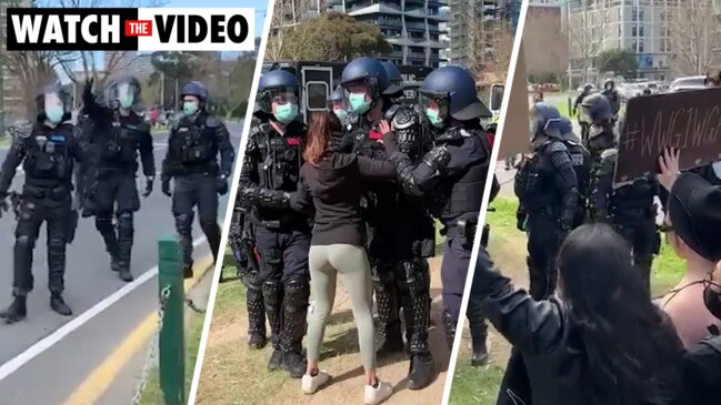 Tensions rise as thousands gather for 'Freedom Day' protests in Melbourne