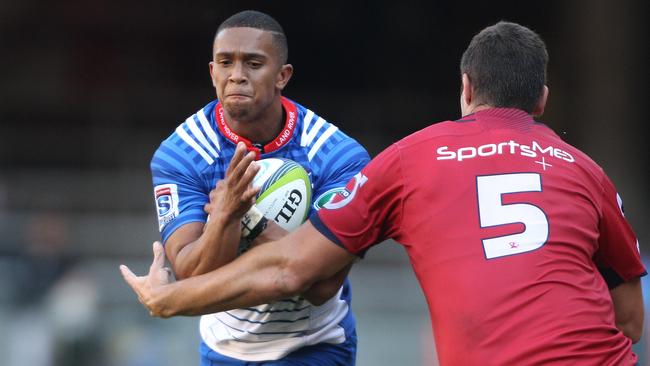 Leolin Zas of the Stormers in action against the Reds.