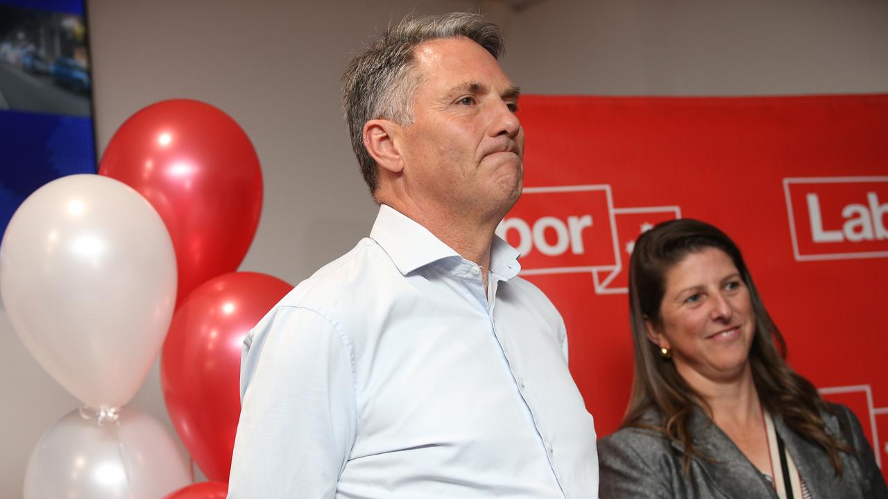 Deputy PM under fire over cabinet blow up
