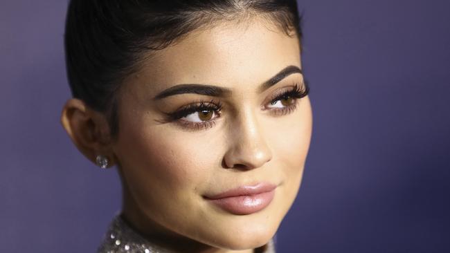 Kylie Jenner is pregnant, but her age is not the prenatal problem ...