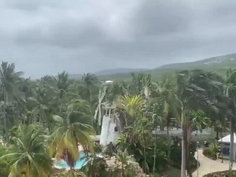 Wind Picks Up in Jamaica's Montego Bay as Beryl Approaches
