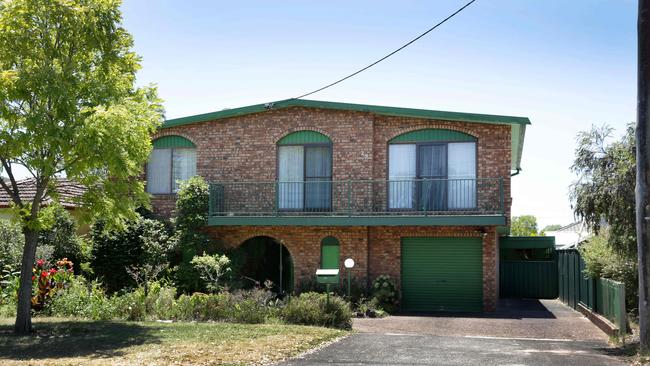 The Umina Beach home in Nowack Ave where a 76-year-old man allegedly stabbed his 74-year-old wife to death. Picture: Mark Scott