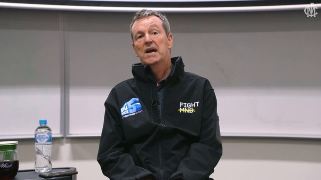 Neale Daniher addresses Melbourne players ahead of Big Freeze