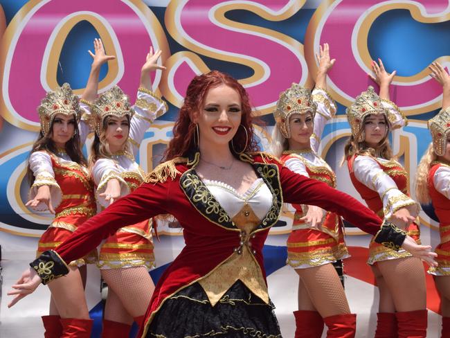 (L-R) Tahlia Weber, Tianni Weber, Taylah Harrington, Tatianna Edgley, Tanika Weber and Anastasiia Hrekalo at the Great Moscow Circus, November 19