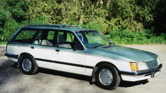 VH Commodore wagon