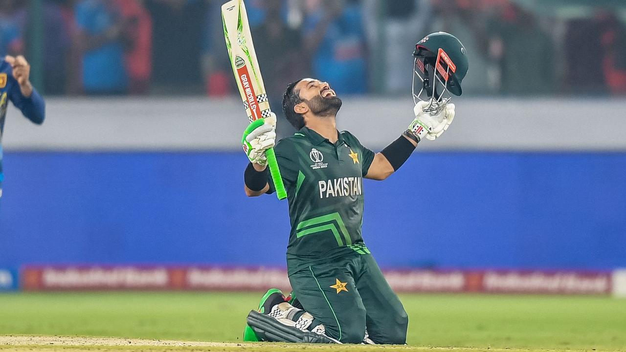 Records fall as Pakistan and Sri Lanka deliver Cricket World Cup insanity