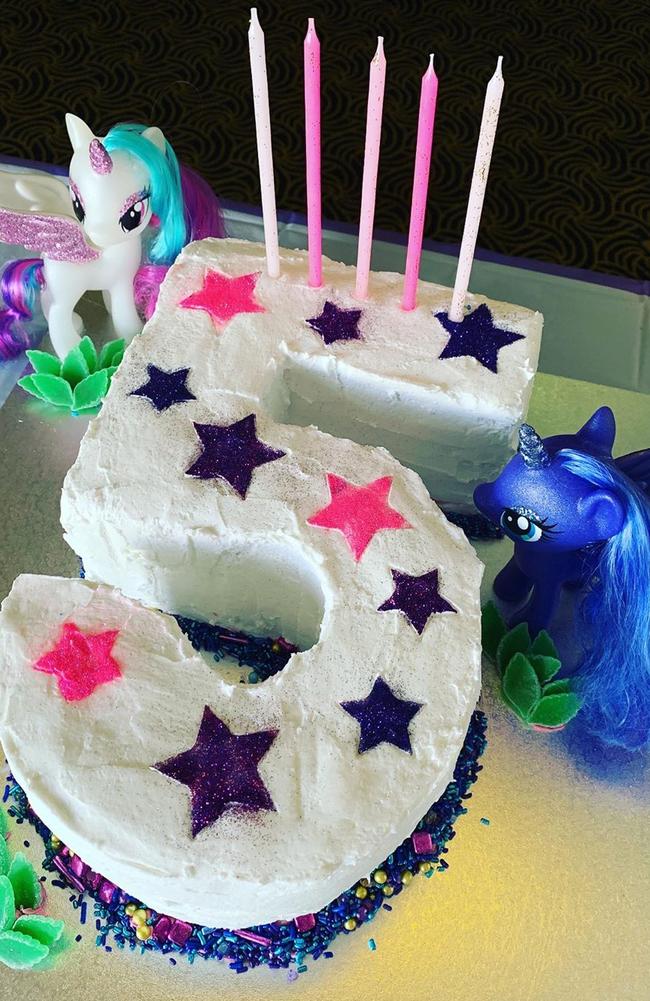 This ‘impressive’ cake has earned praise from fans and it looks pretty tasty. Picture: Instagram / Kate Ritchie