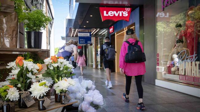 Consumers are cutting spending on discretionary items like department stores, gyms, cafes and travel as interest rates soar. Picture: NCA NewsWire / Emma Brasier