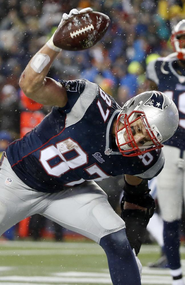 New England Patriots tight end Rob Gronkowski (87) spikes the ball after catching a five-yard touchdown.
