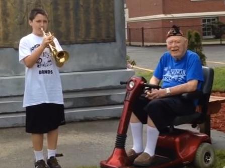 Young boy brightens up WWII veteran’s day