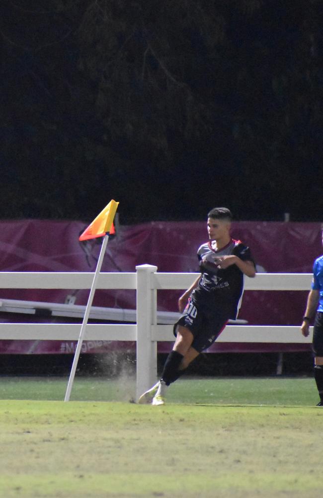 Diego Cuba from the corner for Magpies Crusaders v Sunshine Coast Fire in the FQPL1 at Sologinkin Oval. Saturday, March 19, 2022. Picture: Tara Miko