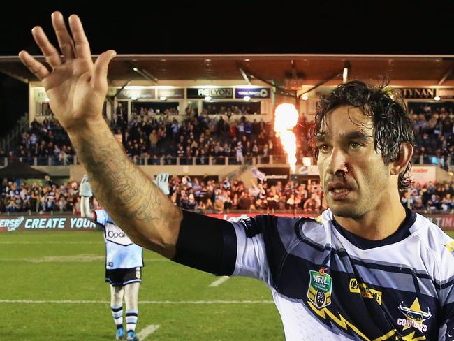 SYDNEY, AUSTRALIA - AUGUST 18:  Johnathan Thurston of the Cowboys thanks the crowd after his last game at Cronulla during the round 23 NRL match between the Cronulla Sharks and the North Queensland Cowboys at Southern Cross Group Stadium on August 18, 2018 in Sydney, Australia.  (Photo by Mark Evans/Getty Images)