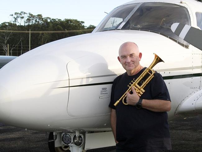 05-04-19 -  James Morrison Bellingen screengrabs. Jazz trumpeter James Morrison and his Piper PA-31 Navajo Picture by Nicholas Adams-Dzierzba