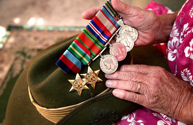 Anzac Day 2018: Gloria Warham tells her story of World War II diggers ...