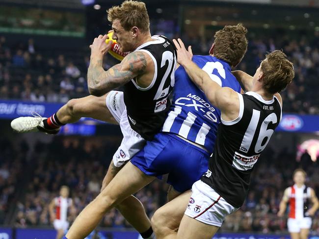 Tim Membrey takes a strong pack mark. Picture: Michael Klein