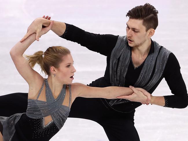 GANGNEUNG, SOUTH KOREA - FEBRUARY 14:  Ekaterina Alexandrovskaya and Harley Windsor of Australia compete during the Pair Skating Short Program on day five of the PyeongChang 2018 Winter Olympics at Gangneung Ice Arena on February 14, 2018 in Gangneung, South Korea.  (Photo by Jamie Squire/Getty Images)