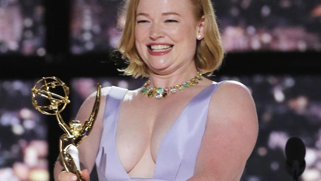 LOS ANGELES, CALIFORNIA - SEPTEMBER 12: 74th ANNUAL PRIMETIME EMMY AWARDS -- Pictured: (l-r)  Sarah Snook accepts Outstanding Drama Series on stage during the 74th Annual Primetime Emmy Awards held at the Microsoft Theater on September 12, 2022. -- (Photo by Chris Haston/NBC via Getty Images)