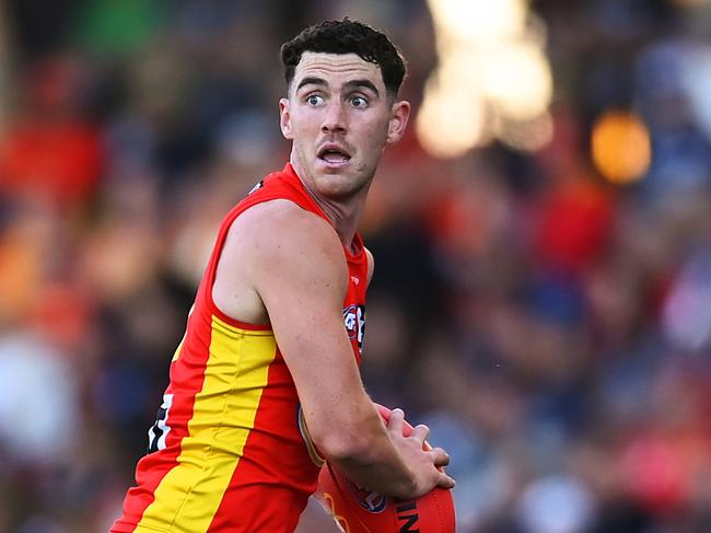 GOLD COAST, AUSTRALIA - AUGUST 19: Sam Flanders of the Suns in action during the round 23 AFL match between Gold Coast Suns and Carlton Blues at Heritage Bank Stadium, on August 19, 2023, in Gold Coast, Australia. (Photo by Albert Perez/AFL Photos via Getty Images)