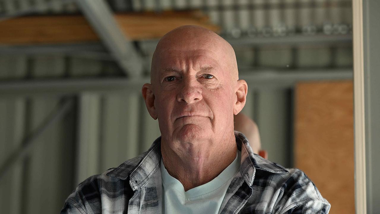 Corrupt former minister Nuttall dies at 71