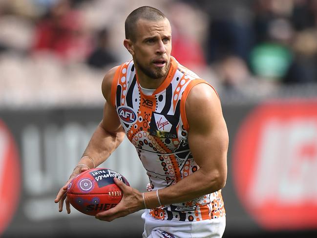 Brett Deledio of the Giants is seen in action during the Round 10 AFL match between the Melbourne Demons and the GWS Giants at the MCG in Melbourne, Sunday, May 26, 2019. (AAP Image/Julian Smith) NO ARCHIVING, EDITORIAL USE ONLY