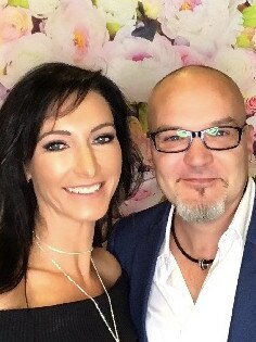 Corporate speaker and small business owner Justin Herald and his wife Rene haven't been able to access payments since applying in July. Source: Supplied