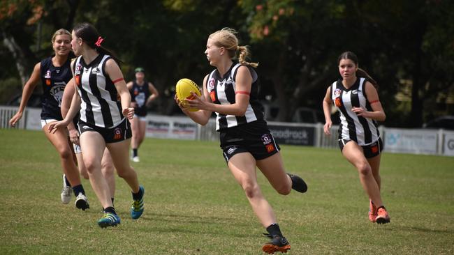 Under-17 Girls division 1 action between the Coorparoo Roos and Sherwood Magpies. Sunday May 7, 2023. Picture: Nick Tucker