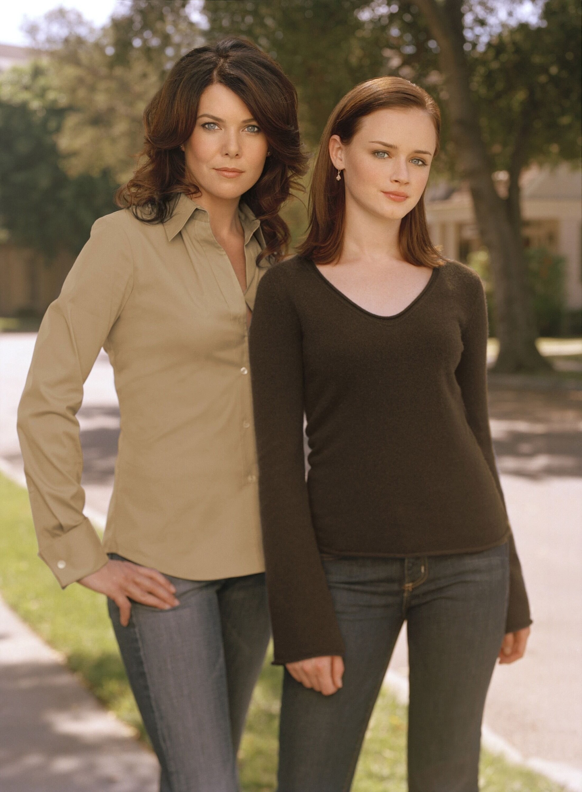 Gilmore girls. Девочки Гилмор сериал. Рори Гилмор сериал. Сестры Гилмор. Сериал девочки Гилмор Рори.